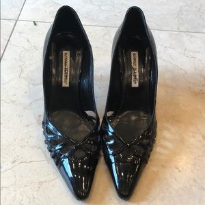 Manolo Blahnik Black Patent Pointy Toe Pumps